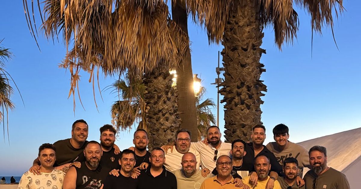 Los hermanos Carapapa regresan juntos al COAC 2027 con la comparsa 'Los escorpiones'